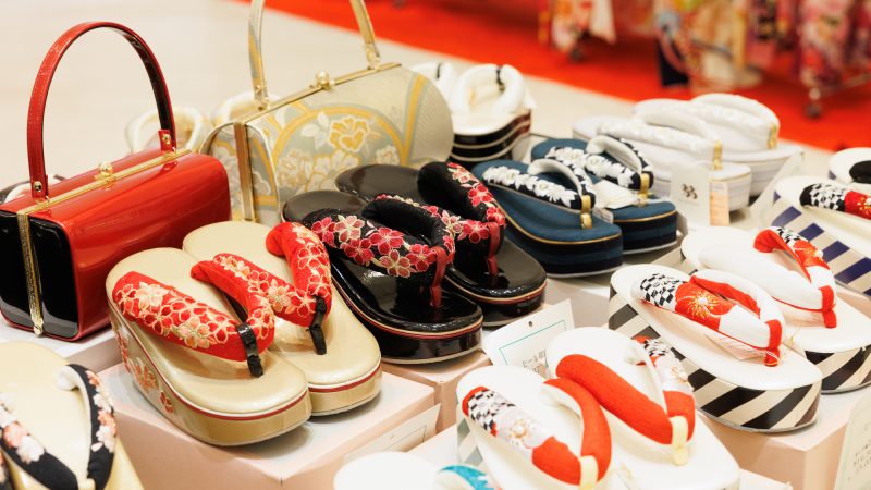 和装小物売り場店員の仕事を英語で説明！業務内容や日本の和装文化をわかりやすく紹介