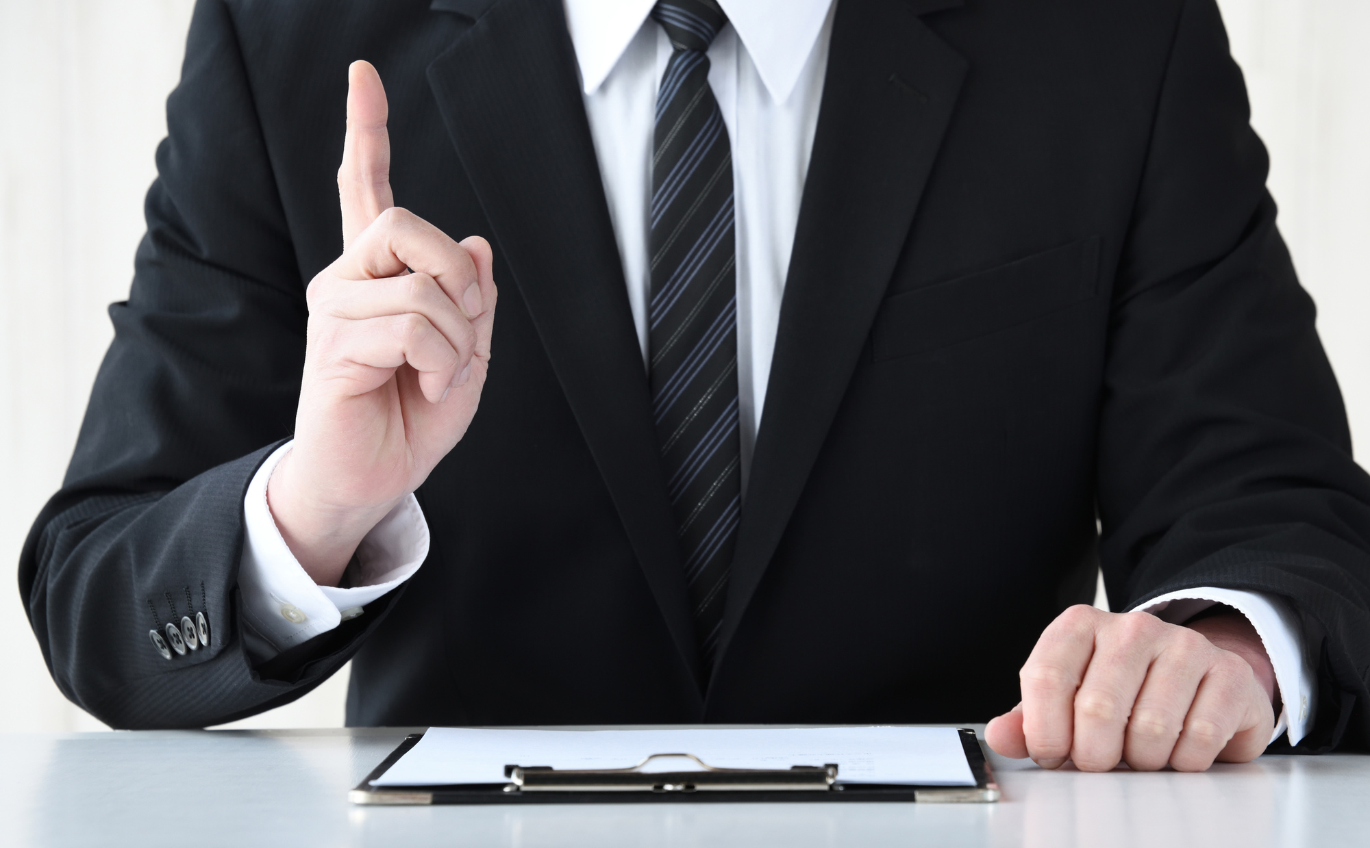 依頼メールのコツと注意点