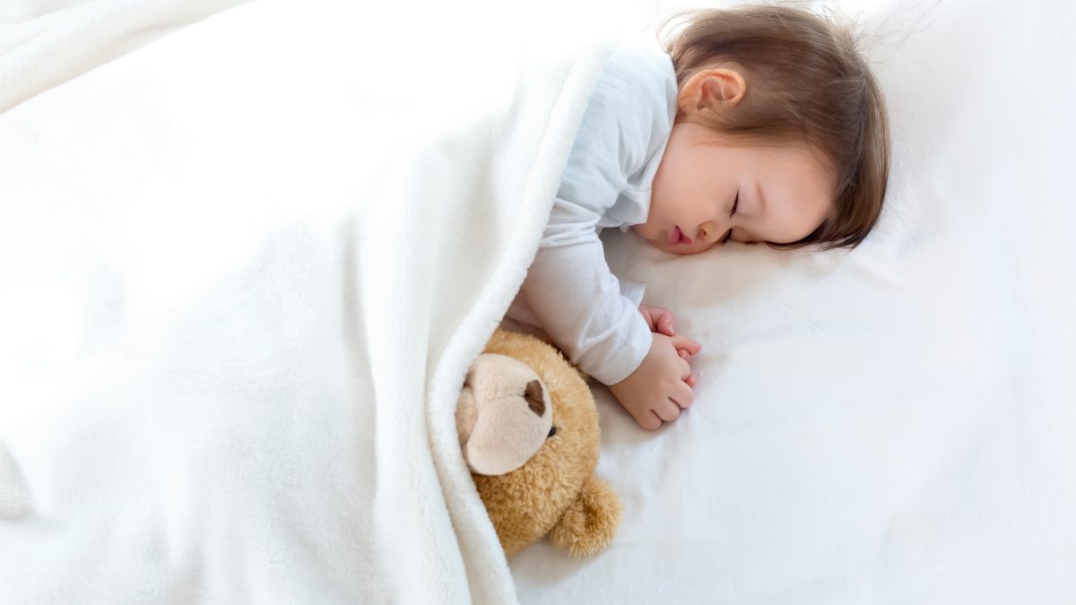 バイリンガル保育園でのお昼寝タイム：言葉の切り替えと安心感の工夫