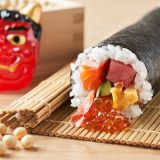 日本の節分・雪まつりを英語で説明する例文