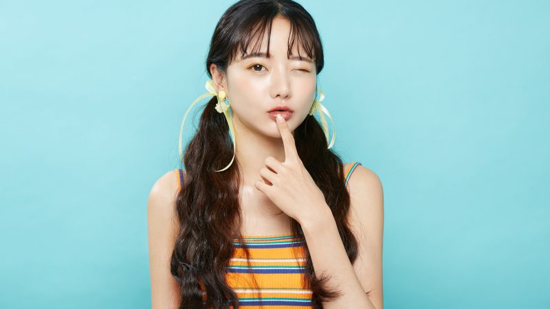 ツインテールは英語で通じない？意味と髪型にまつわる英会話表現を徹底解説