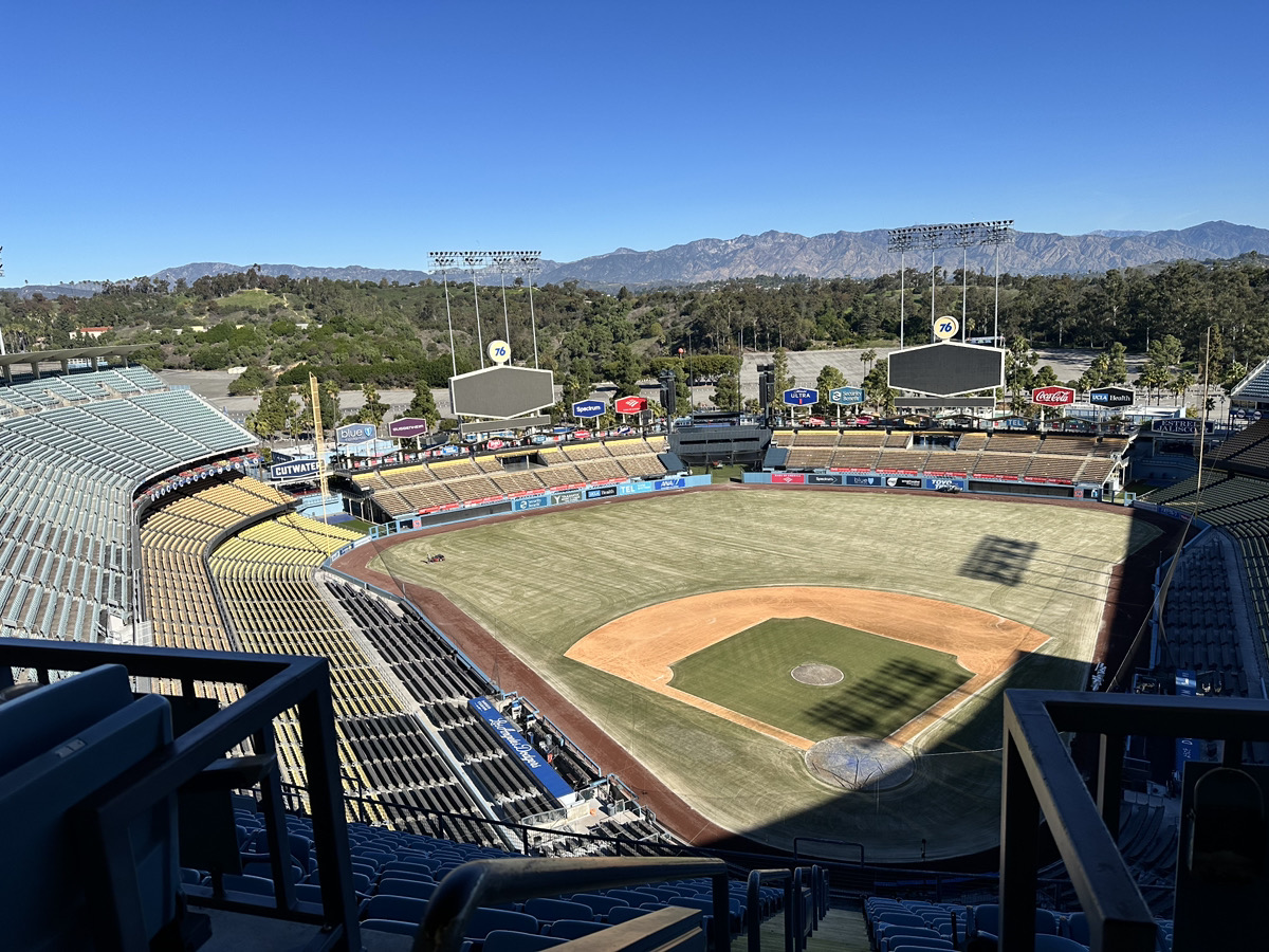 4月のカリフォルニアイベント:April Events in California: From Baseball Season to Local Festivals