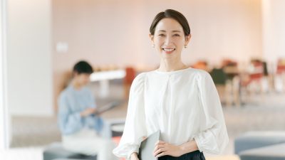 英語ビジネスメールで「改善します」「改善しました」をどう伝える？状況別フレーズと実務のコツ