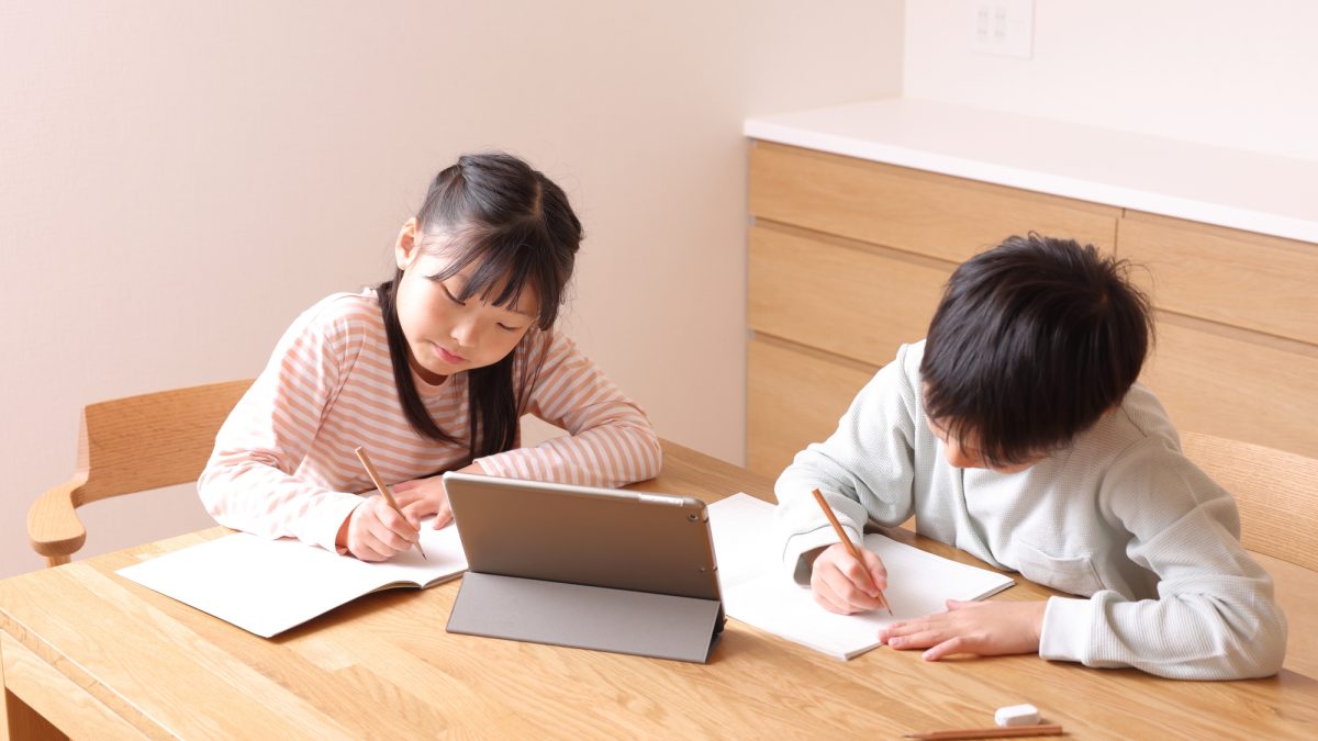 中学英語の先取りは必要？向く子・まだ待つ子の見分け方と、失敗しない始め方【体験談あり】
