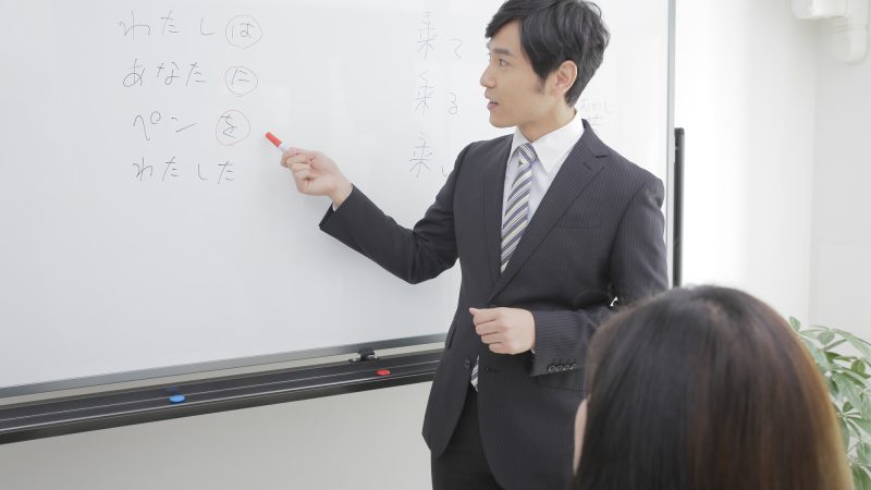 日本語学校スタッフの仕事を英語で説明！業務内容や日本の日本語学校の特徴をわかりやすく紹介