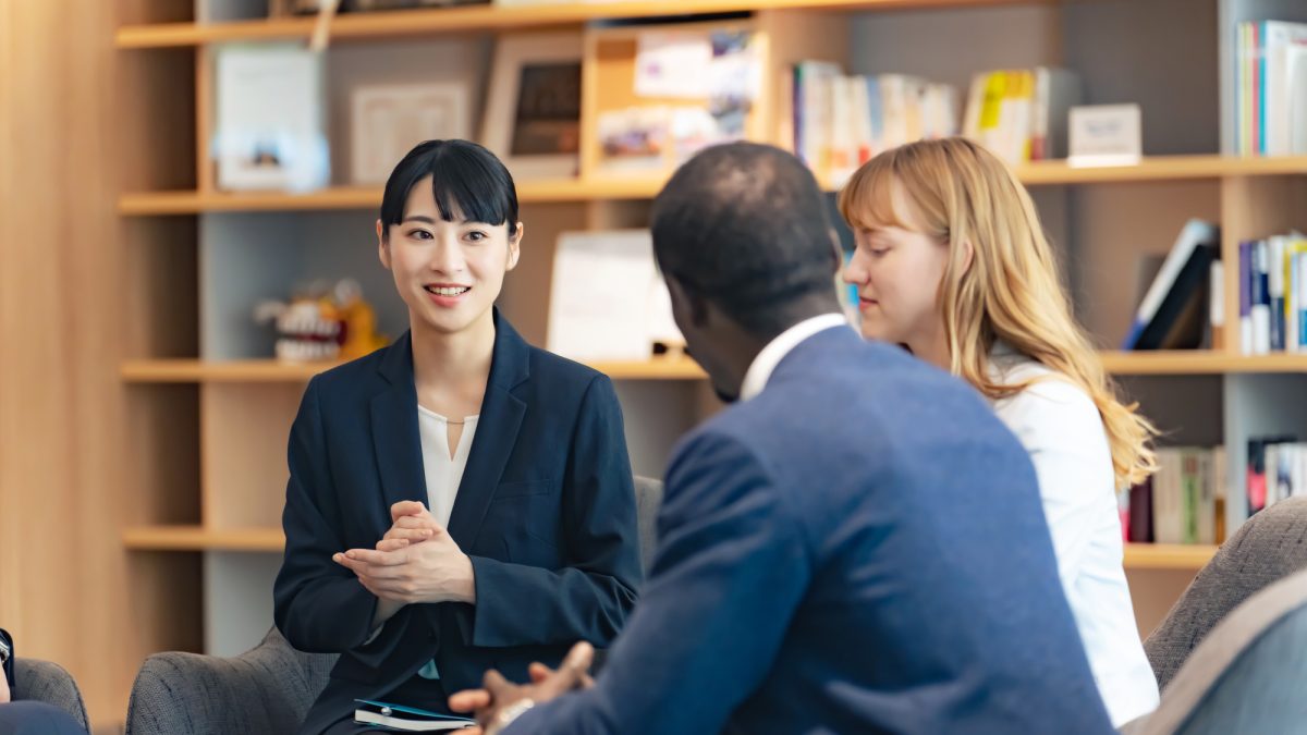 【面接で必ず聞かれる】Why do you want to work here? 志望動機の答え方｜企業研究の生かし方