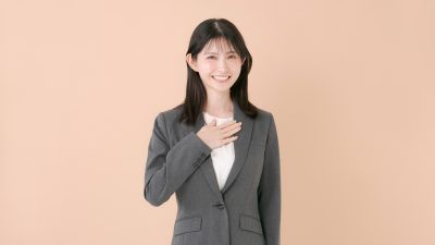 【面接で必ず聞かれる】“What are your strengths?”で差がつく答え方｜強みを武器にする方法