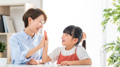 子どもだけじゃない！保護者も！バイリンガル保育士がすすめるKimini英会話の活用