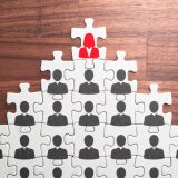 「ヒエラルキー（hierarchy）」の意味とは？会社・社会での使い方をわかりやすく解説
