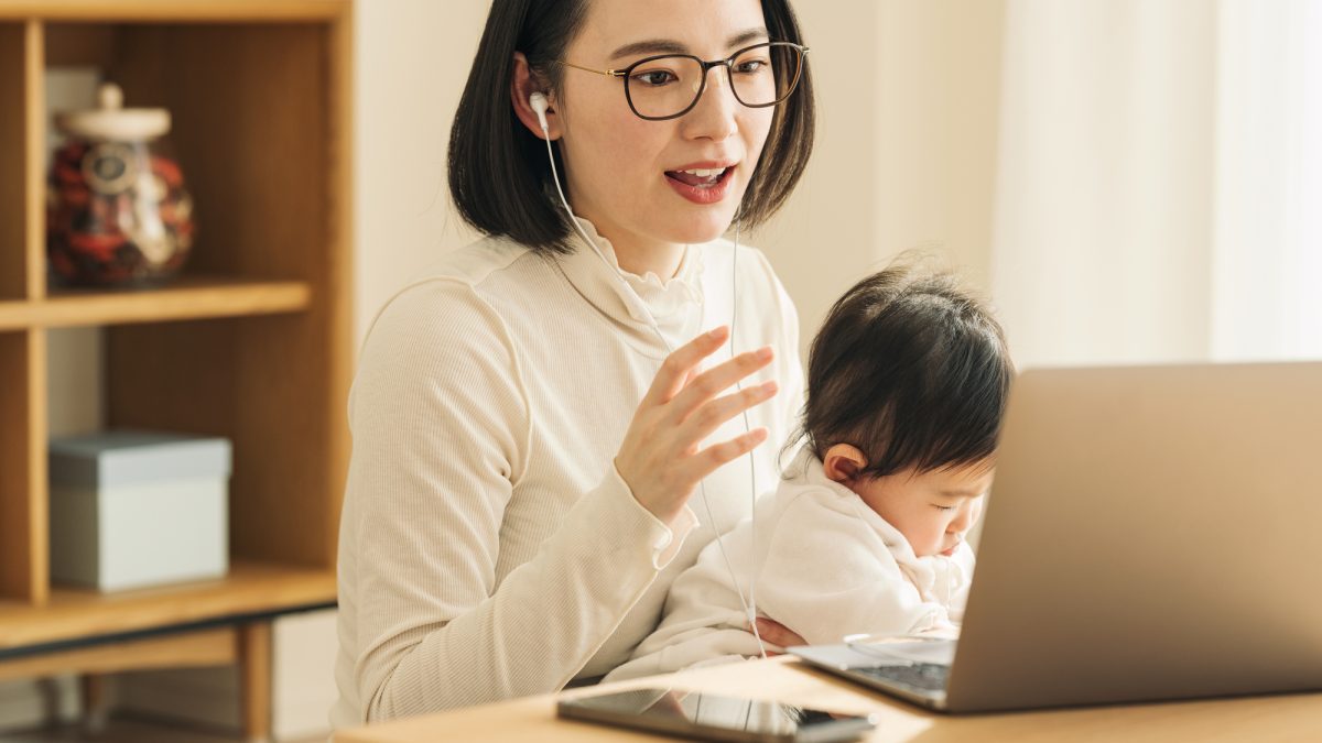「ワンオペ」の意味とは？ワンオペ育児・仕事での使い方やニュアンスを解説