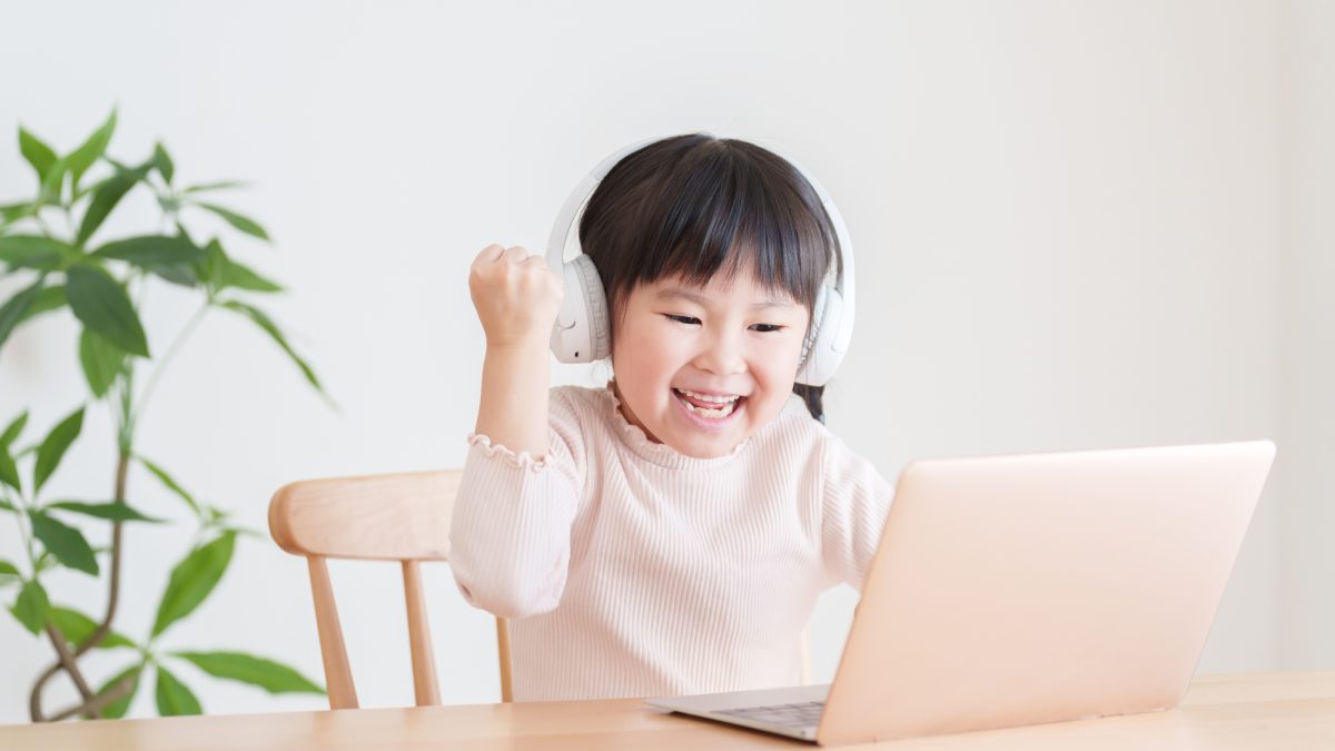 Kimini英会話の幼児コースでは何をするの？保育士が実際のレッスン内容をリアルに解説