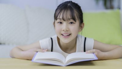 単語が覚えられない子は「読む量」が足りない？改善策