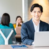 英文社名変更通知（Company Name Change Notification）の書き方｜変更理由の伝え方と例文付き