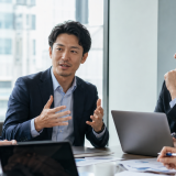 30代で英語が必要になった——会議とメールで効いた瞬間
