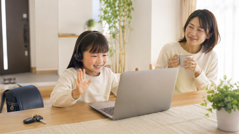送り迎えをやめたら、英語が続いた——通学スクールから乗り換えた理由