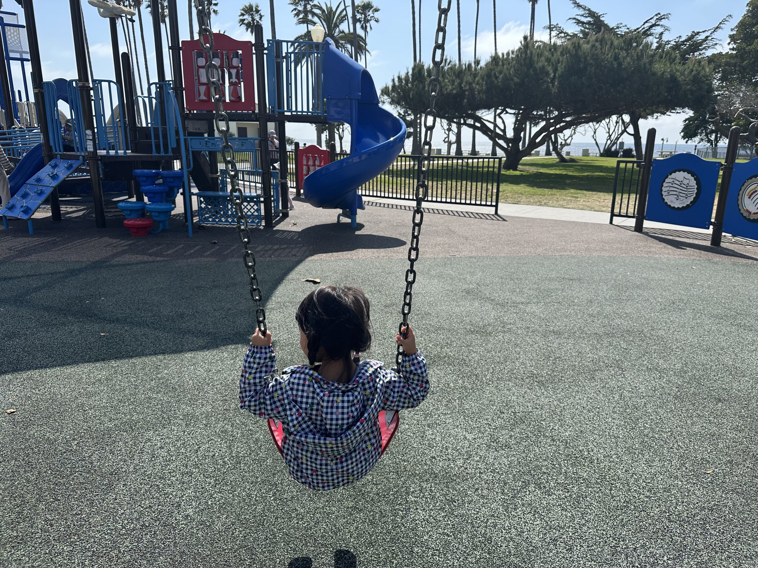 ５歳児とのアメリカ生活で「褒める」「Noを言わない」子育てで子どもの自己肯定感がUPしたエピソード