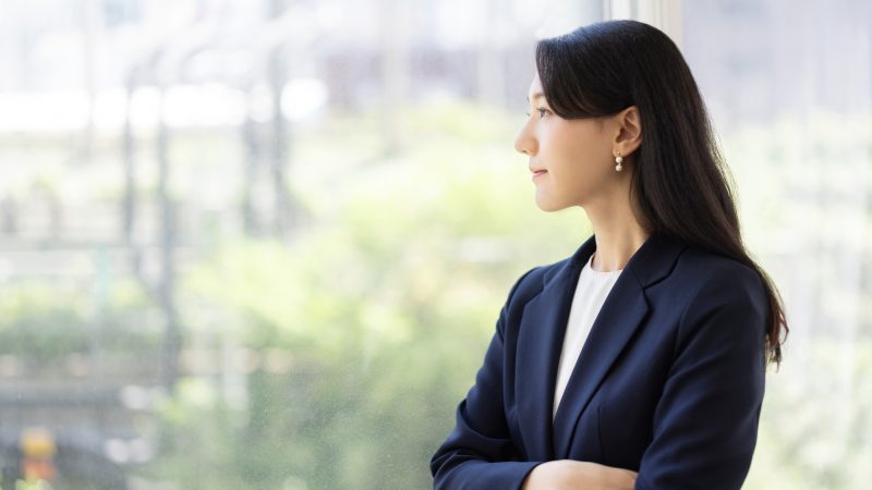 【管理職の英語面接】難しい意思決定の答え方｜判断基準とリスク管理の伝え方