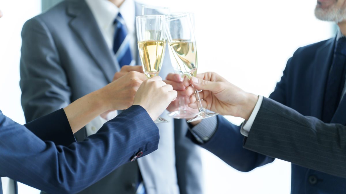 英文パーティー案内文の基本｜取引先を招待するParty Invitationの作成方法